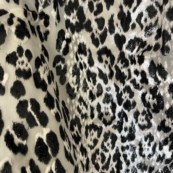 GIAMBATTISTA VALLI ITALY SILK  ANIMAL PRINT TOP TANK BLOUSE SZ S/ 42 - Picture 3 of 8